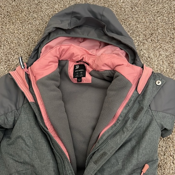 All in Motion Girls Winter coat- EUC (7/8) - Picture 3 of 5